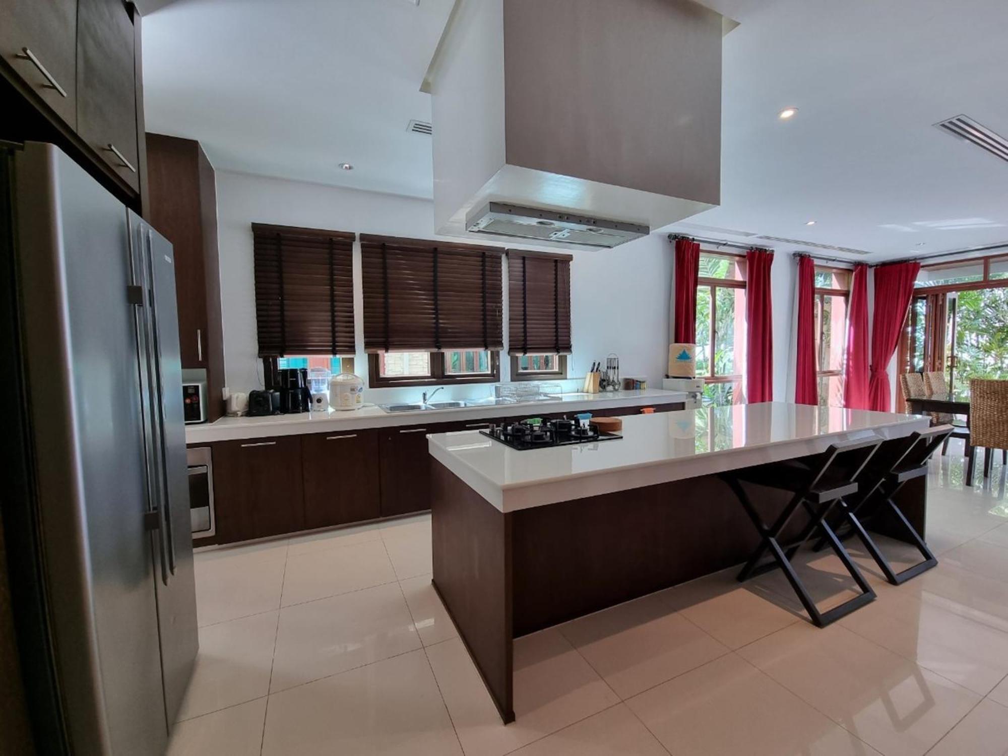 Amatapura Beachfront Villa 15, Sha Certified Ao Nam Mao Exterior photo